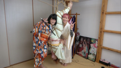 Kimono bondage whipping! Collaboration with Kitami-chan and Mayuri Takigawa!